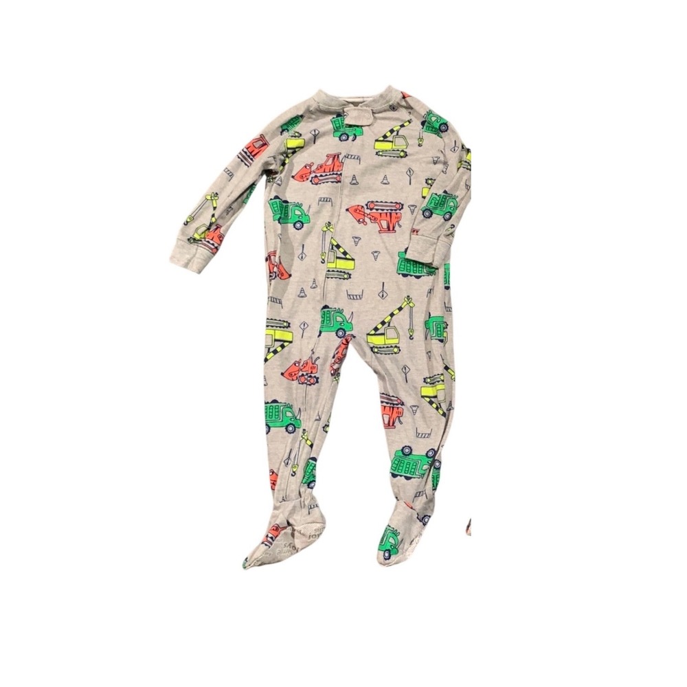 Simple Joys by Carters 18M Gray Construction Vehicle Footed Pajama